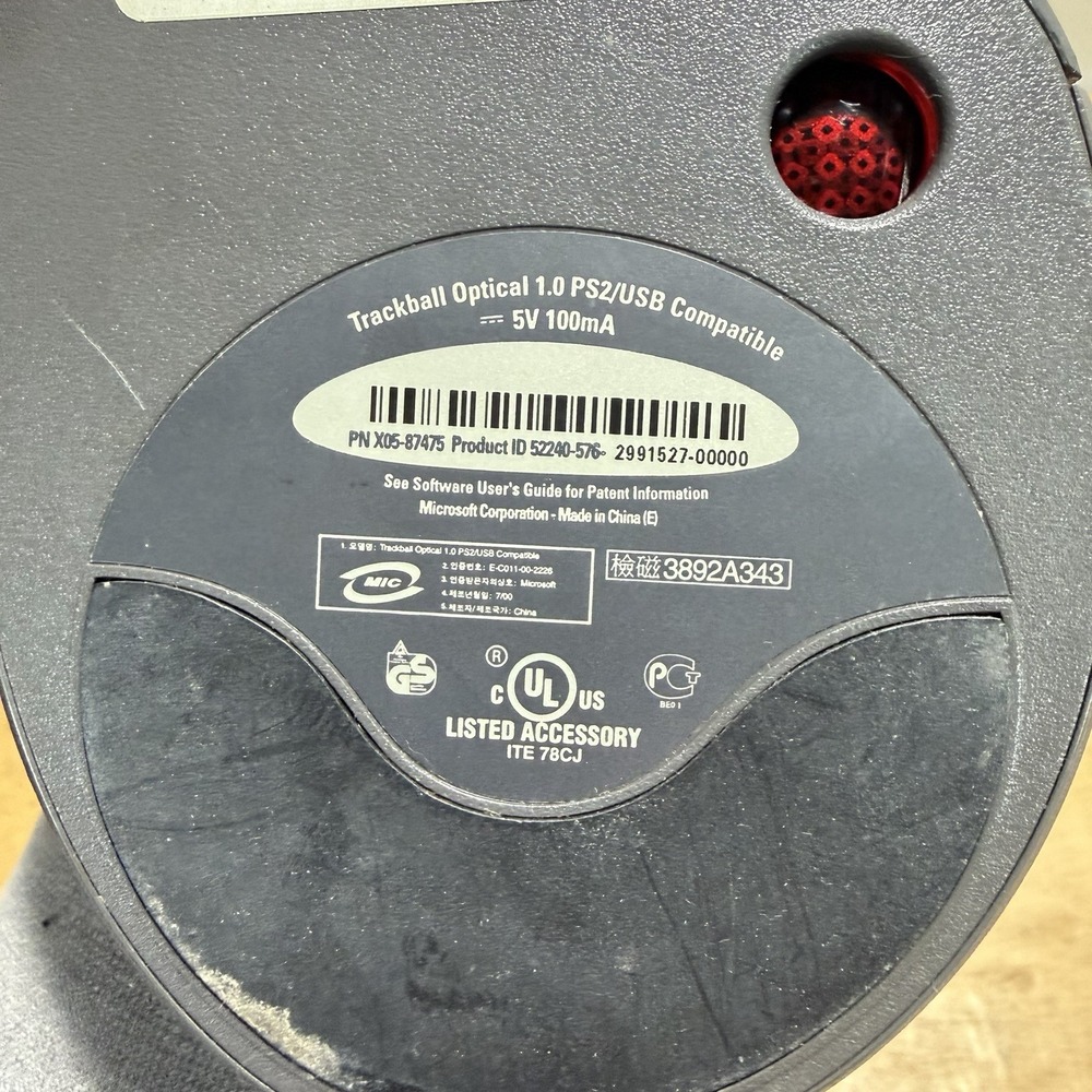 Microsoft Trackball Optical 1.0 (D67-00001), Tested Computer Mouse 2000s - Picture 6 of 10